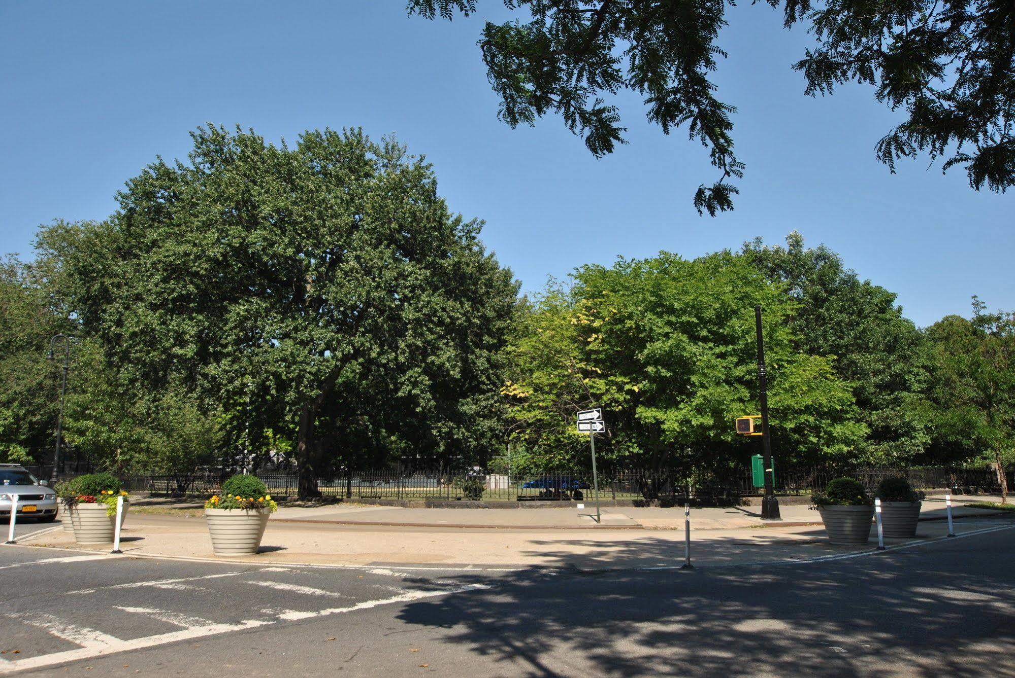 Home Nyc Нью-Йорк Экстерьер фото